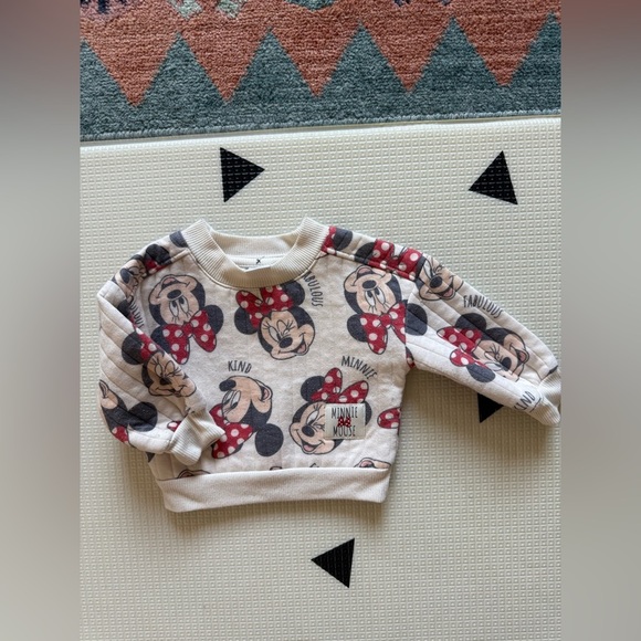 Disney|Baby girl quilted crewneck sweater,Minnie Mouse in neutral cream•••0-3M - Picture 3 of 4